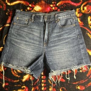 American Eagle frayed denim medium length shorts